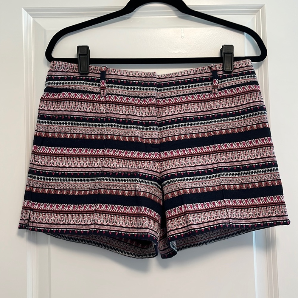Ann Taylor Loft Riviera Short In Blue and Pink Pattern Size 4